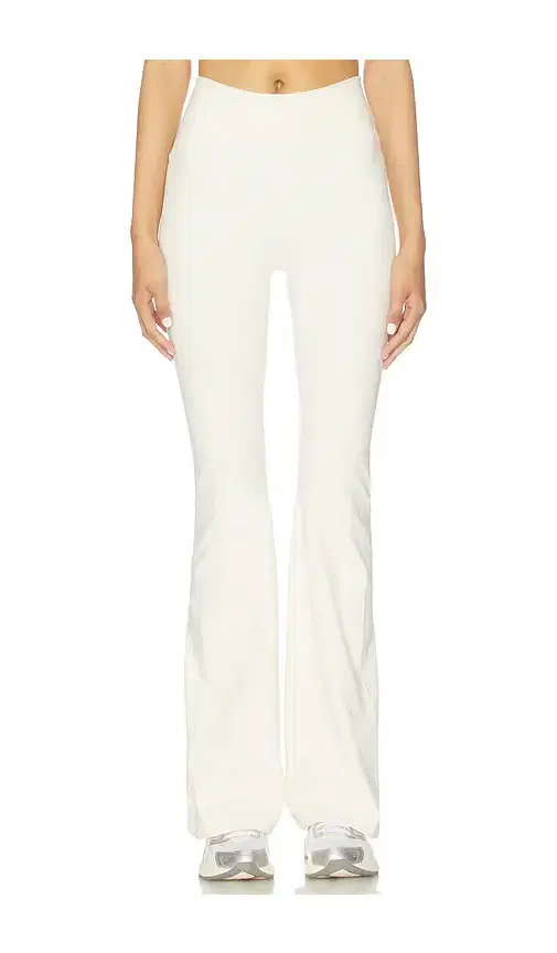 The Leisure Pant