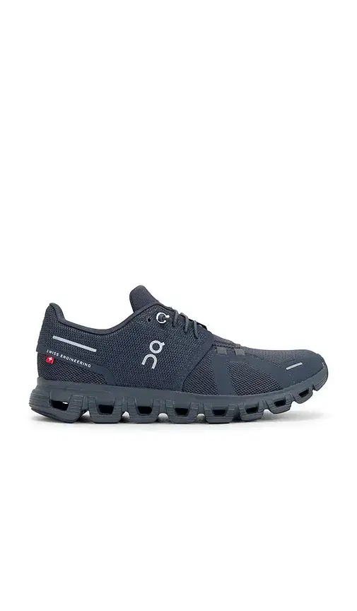 Cloud 6 Sneakers