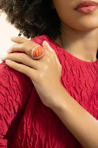 DAVID WEBB Coral Diamond Dome Ring | Thumbnail 3