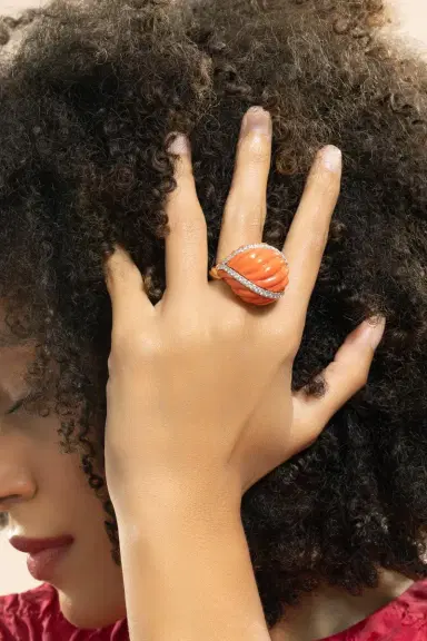 DAVID WEBB Coral Diamond Dome Ring | Thumbnail 4