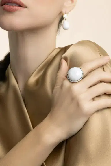 Sylva & Cie Faceted Cocgolong Ring | Thumbnail 3