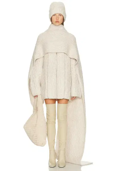 Helsa Joanie Hand Knit Cardigan | Thumbnail 3