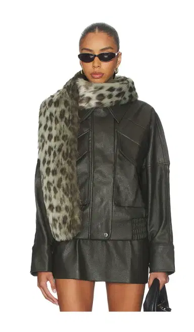 Unreal Fur West End Scarf | Thumbnail 1