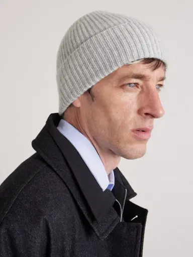 William Lockie Ribbed Cashmere Beanie - Men | Thumbnail 3 William Lockie Ribbed Cashmere Beanie - Men | Thumbnail 3