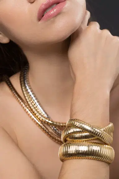 SIDNEY GARBER Yellow Gold Domed Cuff Bracelet | Thumbnail 4