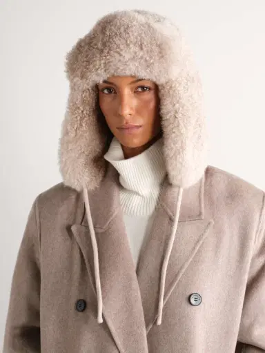 Yves Salomon Chapka Shearling Hat | Thumbnail 2 Yves Salomon Chapka Shearling Hat | Thumbnail 2