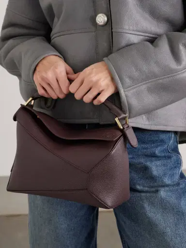 Loewe Puzzle Edge Small Textured-leather Shoulder Bag | Thumbnail 2
