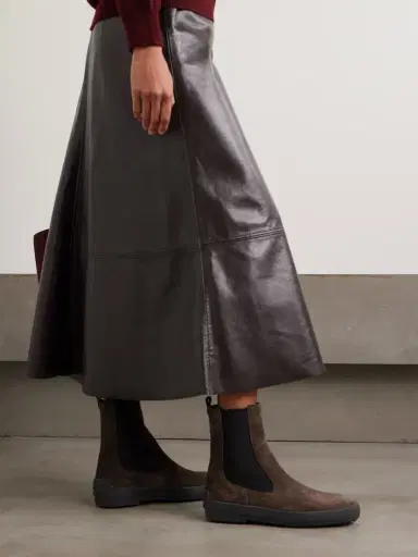 Tod's Winter Gommini Suede Chelsea Boots | Thumbnail 2 Tod's Winter Gommini Suede Chelsea Boots | Thumbnail 2