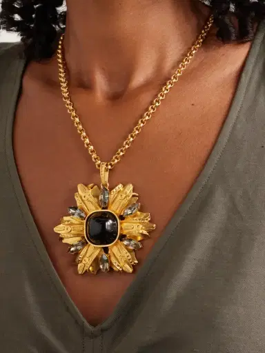 Sonia Petroff Lily Gold-plated, Enamel And Swarovski Crystal Necklace | Thumbnail 5 Sonia Petroff Lily Gold-plated, Enamel And Swarovski Crystal Necklace | Thumbnail 5