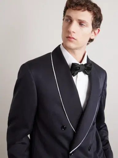 Charvet Pre-Tied Polka-Dot Silk Bow Tie - Men | Thumbnail 2 Charvet Pre-Tied Polka-Dot Silk Bow Tie - Men | Thumbnail 2