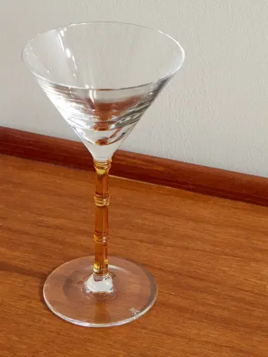La DoubleJ Bamboo Set of Two Crystal Glass Martini Glasses - Men | Thumbnail 3
