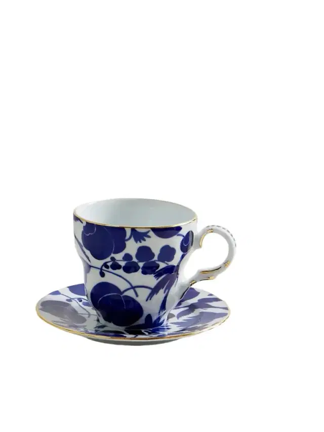 La DoubleJ Gold-plated Porcelain Teacup And Saucer Set
