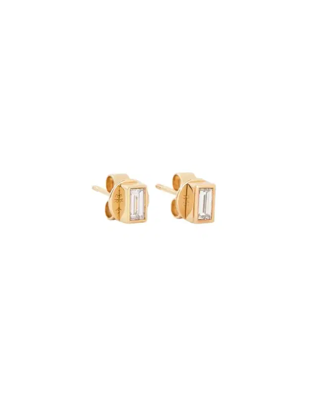 Baguette Diamond Stud Earring in 18K Yellow Gold
