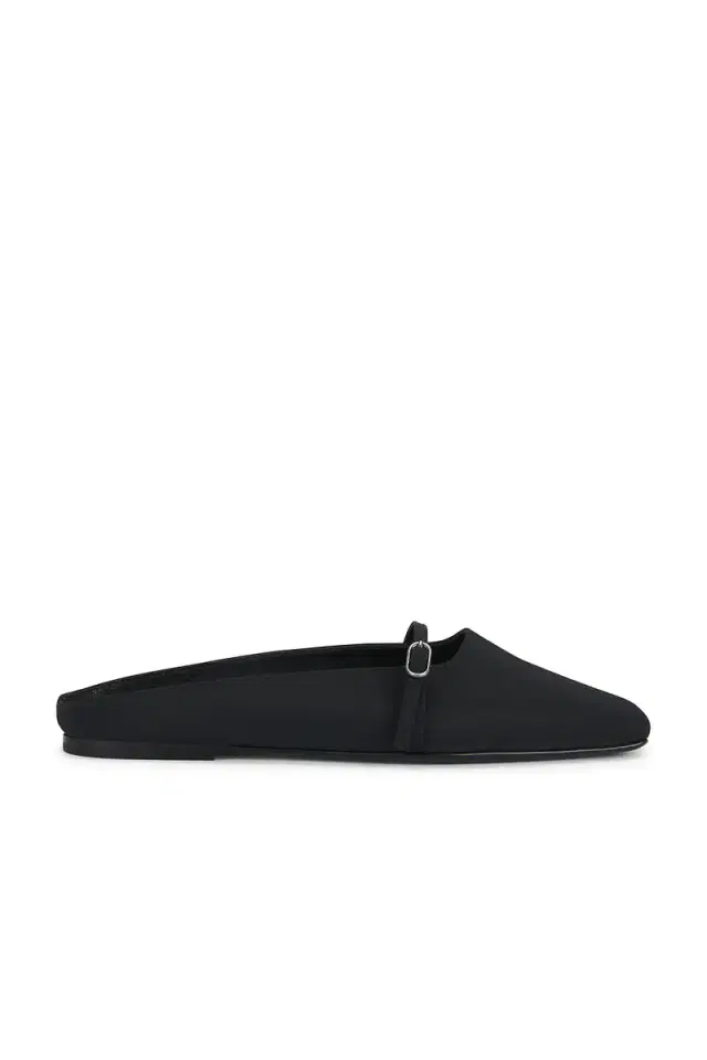 St. Agni Plie Flat