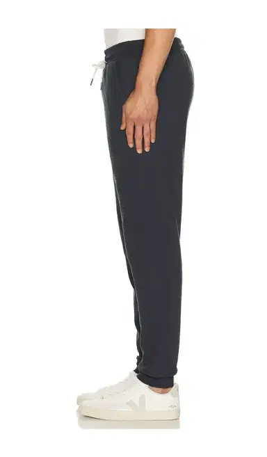 Barefoot Dreams Waffle Thermal Jogger | Thumbnail 2