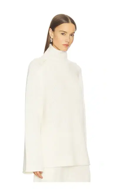 SRG Sukki Cashmere Oversized Turtleneck | Thumbnail 2