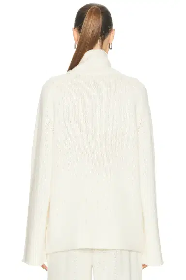 SRG Sukki Cashmere Oversized Turtleneck | Thumbnail 5