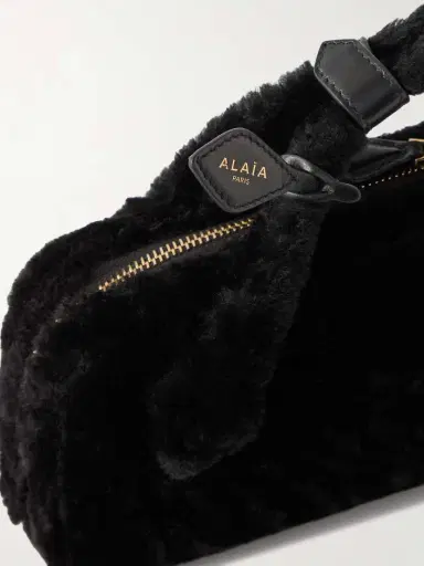 Alaïa Le Teckel Leather-trimmed Shearling Clutch | Thumbnail 4 Alaïa Le Teckel Leather-trimmed Shearling Clutch | Thumbnail 4
