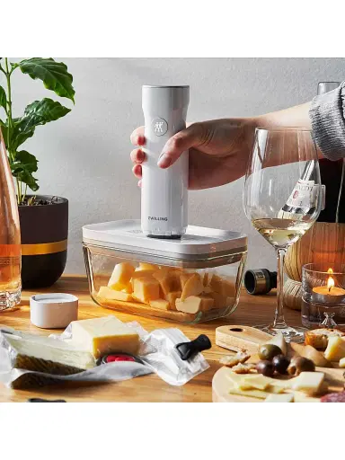 ZWILLING J.A. Henckels Fresh and Save Vacuum Sealer - White | Thumbnail 5 ZWILLING J.A. Henckels Fresh and Save Vacuum Sealer - White | Thumbnail 5