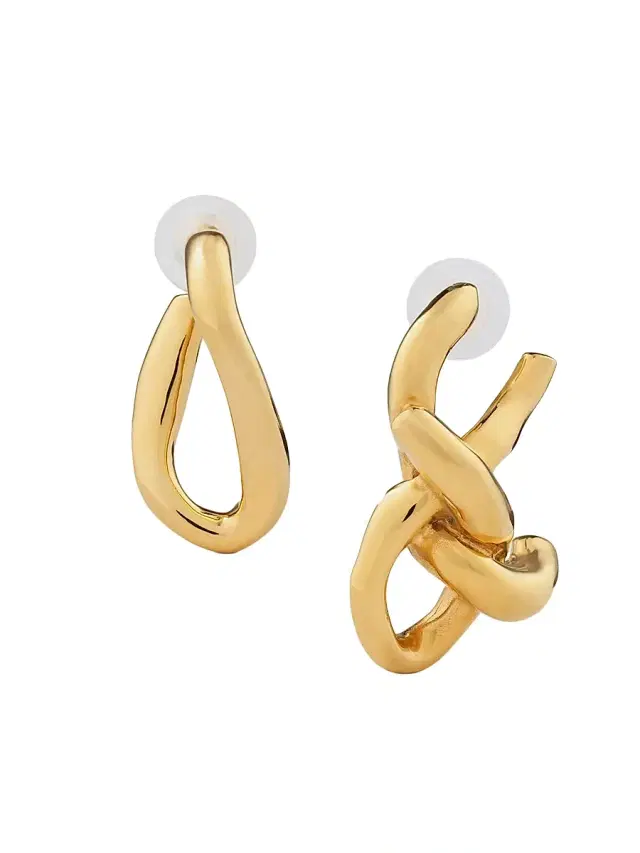 Women's Chain Link Asymmetric Earrings in Metal - Golden Yellow