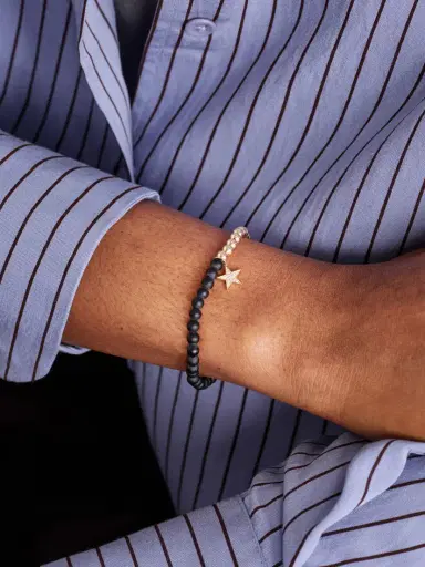 Sydney Evan Star Charm 14-karat Gold, Onyx And Diamond Bracelet | Thumbnail 2