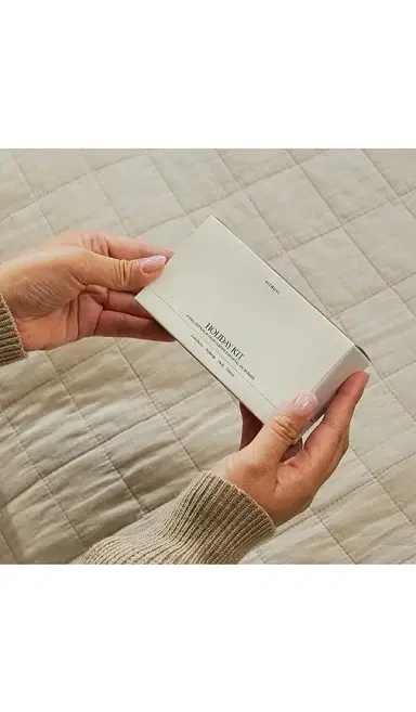Vitruvi Holiday Kit | Thumbnail 2 Vitruvi Holiday Kit | Thumbnail 2