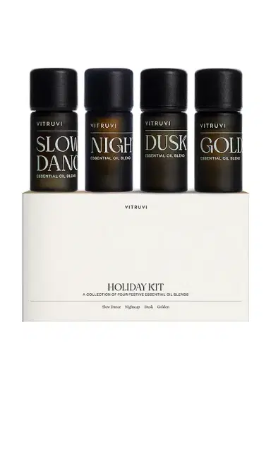 Vitruvi Holiday Kit | Thumbnail 1 Vitruvi Holiday Kit | Thumbnail 1