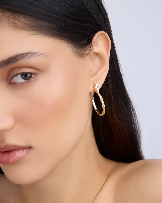 1 Mini Snake Hoops