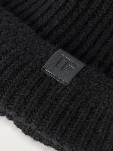 Tom Ford Ribbed Cashmere Beanie - Men | Thumbnail 3