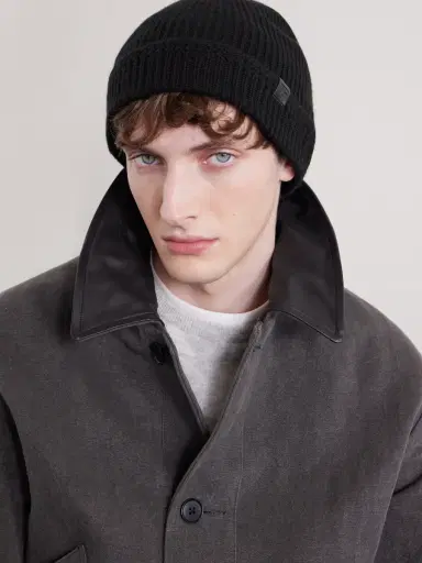 Tom Ford Ribbed Cashmere Beanie - Men | Thumbnail 4