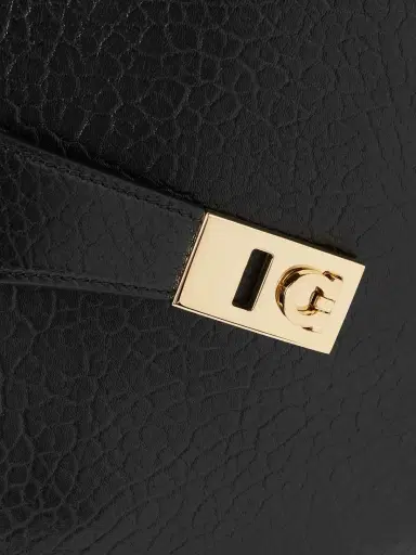 Ferragamo Hug Maxi Cracked-leather Tote | Thumbnail 4 Ferragamo Hug Maxi Cracked-leather Tote | Thumbnail 4