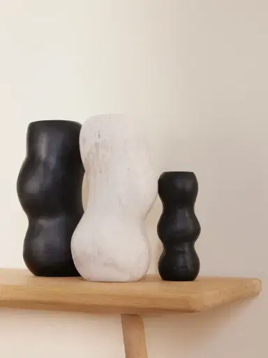 Dinosaur Designs Valley Medium Resin Vase | Thumbnail 2