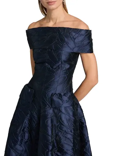 Talbot Runhof Women's Honeydrop Jacquard Off-the-Shoulder Ballgown - Royal Navy - Size 6 | Thumbnail 6