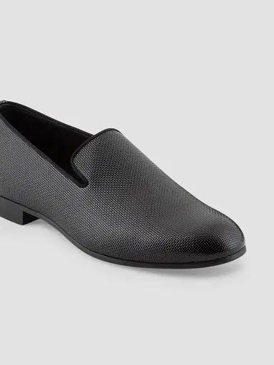 Giorgio Armani Men's Venetian Textured Leather Loafers - Black - Size 10.5 | Thumbnail 5 Giorgio Armani Men's Venetian Textured Leather Loafers - Black - Size 10.5 | Thumbnail 5