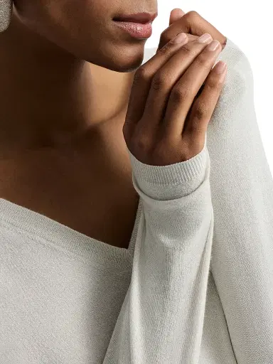 Brunello Cucinelli Women's Cashmere and Silk Sparkling Lightweight Sweater - Rice | Thumbnail 4
