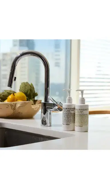 MALIN+GOETZ MALIN+GOETZ Rum Hand + Body Wash | Thumbnail 2