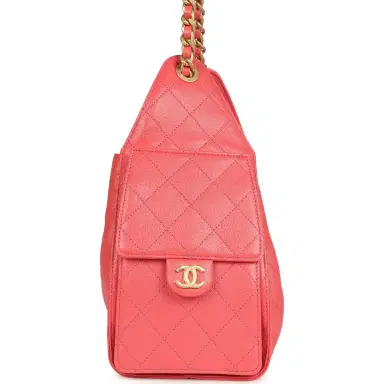 Chanel Chanel Small 25 Hobo Bag Coral Pink Caviar Antique Gold Hardware | Thumbnail 4 Chanel Chanel Small 25 Hobo Bag Coral Pink Caviar Antique Gold Hardware | Thumbnail 4