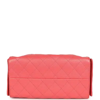 Chanel Chanel Small 25 Hobo Bag Coral Pink Caviar Antique Gold Hardware | Thumbnail 7 Chanel Chanel Small 25 Hobo Bag Coral Pink Caviar Antique Gold Hardware | Thumbnail 7