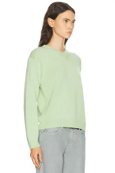 AMIYA Nevia Cashmere V-Neck Sweater | Thumbnail 2