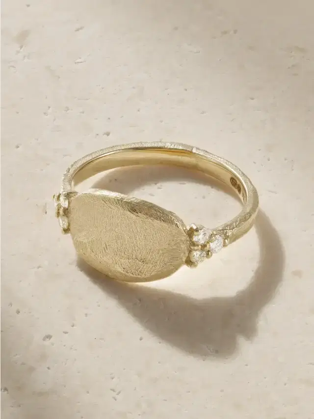 Gaby N°2 9-karat Gold Diamond Ring