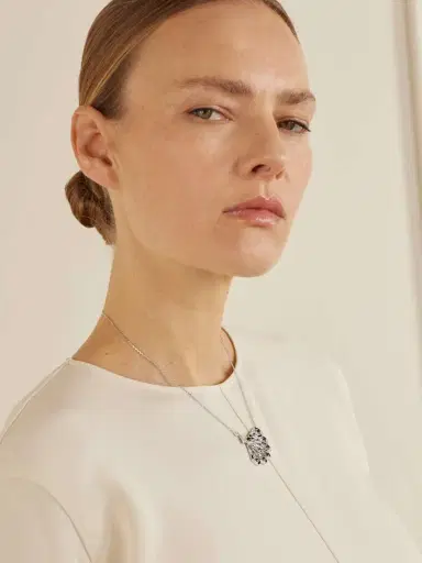 Garrard Fanfare Symphony 18-karat White Gold, Diamond And Spinel Necklace | Thumbnail 5 Garrard Fanfare Symphony 18-karat White Gold, Diamond And Spinel Necklace | Thumbnail 5