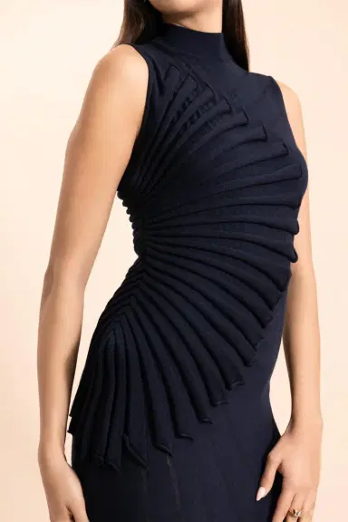 Alaïa Sculpting Dress | Thumbnail 3