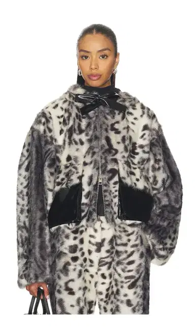 Aknvas Hesse Faux Fur Leopard Jacket | Thumbnail 2 Aknvas Hesse Faux Fur Leopard Jacket | Thumbnail 2
