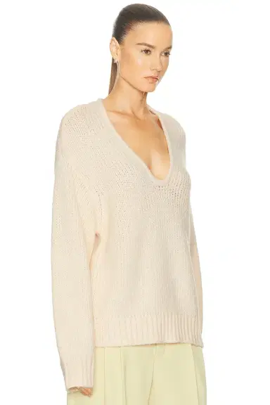 L'Academie Kindall V Neck Sweater | Thumbnail 4