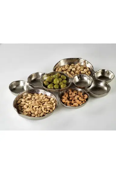 The Favorites Cluster Of Nine Round Serving Bowls | Thumbnail 4 The Favorites Cluster Of Nine Round Serving Bowls | Thumbnail 4