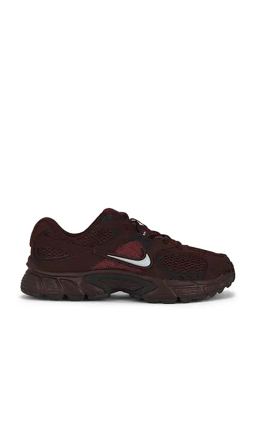 V5 Runner Sneaker