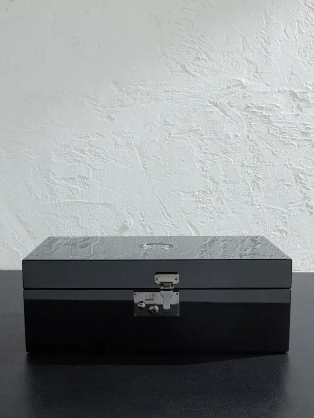 dunhill Lacquered Wood Cigar Humidor - Men