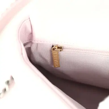 Chanel Chanel Medium 19 Flap Bag Light Pink Shiny Lambskin Mixed Metal Hardware | Thumbnail 10