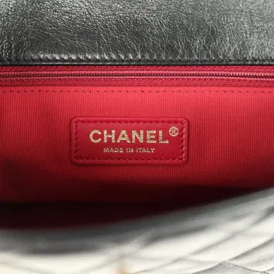 Chanel Chanel Small Pearl Flap Bag Black Shiny Calfskin Brushed Gold Hardware | Thumbnail 9
