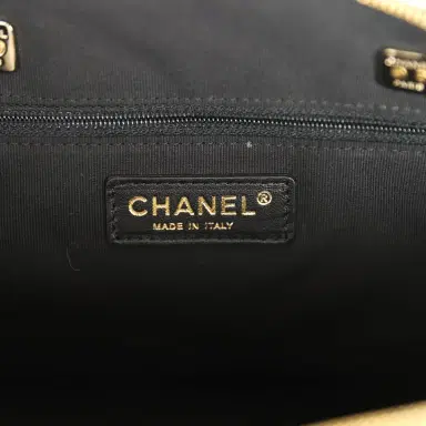 Chanel Chanel Top Handle Shopping Bag Black Patent Leather Gold Hardware | Thumbnail 9 Chanel Chanel Top Handle Shopping Bag Black Patent Leather Gold Hardware | Thumbnail 9